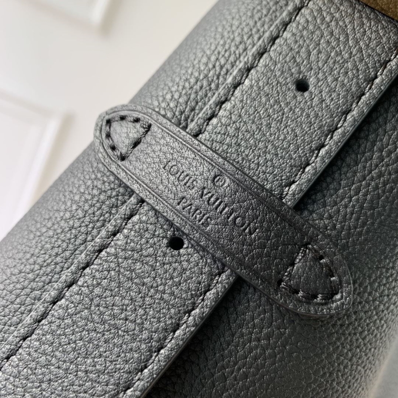 LV Shopping Bags